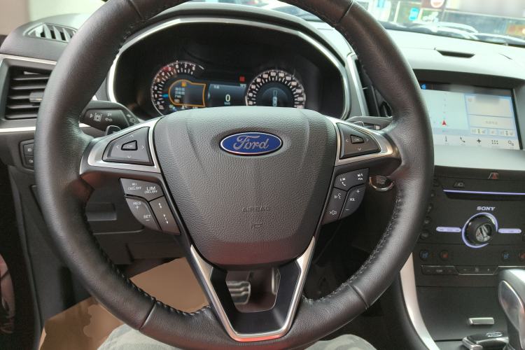 Used Ford Edge 2016 EcoBoost 245 Four-Wheel Drive Titanium 7-Seater
