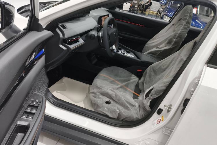 Used Changan UNI-V 2024 1.5T Prestige Edition
