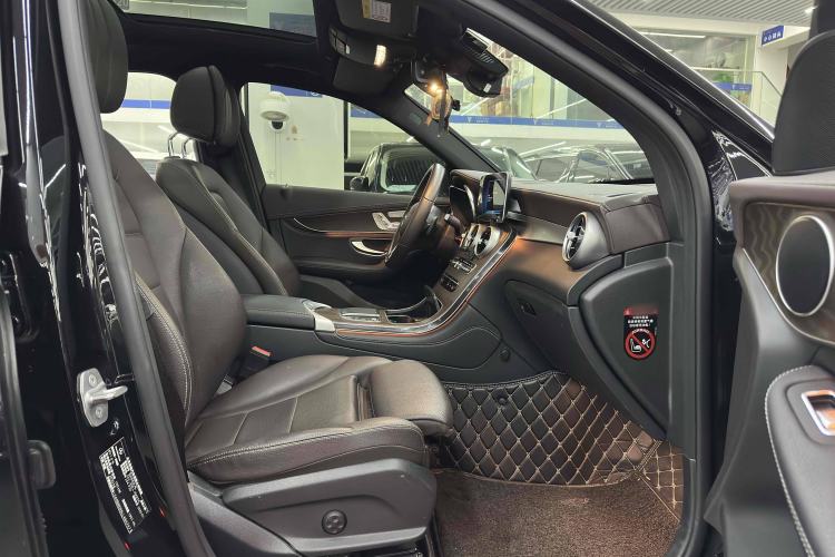 Used Mercedes-Benz GLC 2020 GLC 300 L 4MATIC Dynamic Edition
