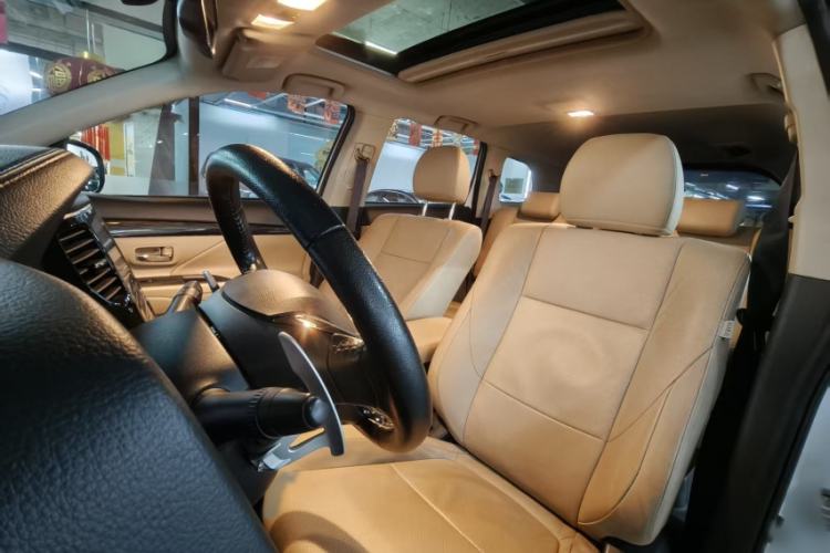 Used Mitsubishi Outlander 2016 2.4L 4x4 Elite Edition 5 Seats