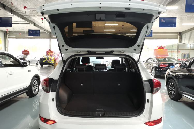 Used Hyundai Tucson 2015 1.6T Dual-Clutch Two-Wheel-Drive Smart Model
