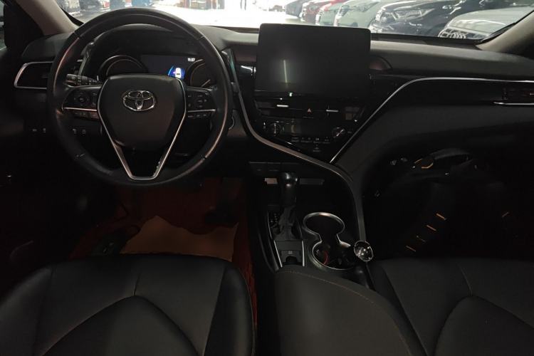 Used Toyota Camry 2021 2.0G Luxury Edition