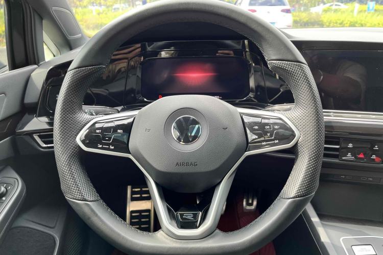 Used Volkswagen Golf 2023 Facelift 280TSI DSG R-Line Lite