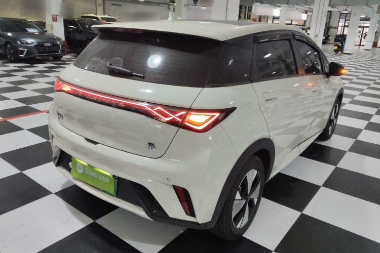 Used BYD Dolphin 2023 420 km Fashion Edition