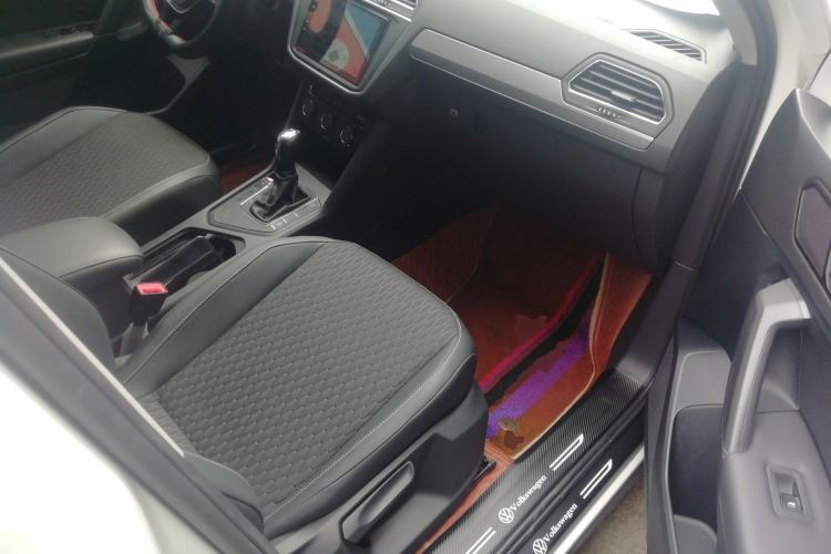 Used Volkswagen Tiguan L 2019 330TSI Automatic Two-Wheel Drive Luxury Edition China VI Standard
