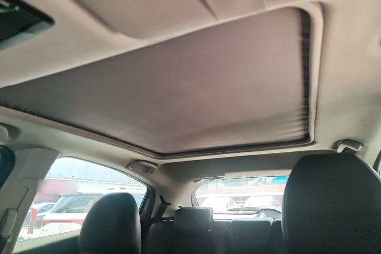 Used Honda Vezel 2015 1.8L CVT 2WD Luxury Model
