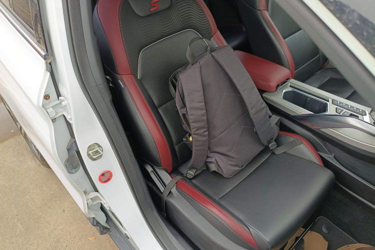 Used Geely Auto Coolray 2019 Sport Version 260T DCT Battle 48V Mild Hybrid China VI Standard
