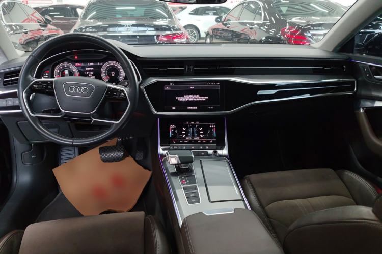 Used Audi A7L 2022 45 TFSI S-line Dream-Building Edition
