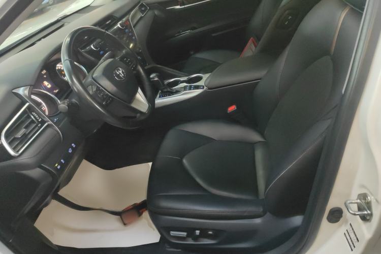 Used Toyota Camry 2019 Revised Version Dual-Engine 2.5 HG Luxury Edition
