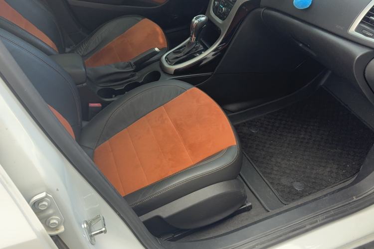 Used Buick GT 2014 XT 1.6T Automatic Fashion Sport Edition
