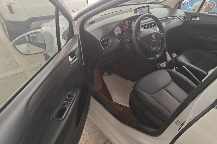 Used Peugeot 308 2013 1.6L Manual YouShang Model
