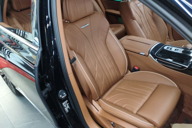 Used Hongqi H9 2024 2.0T Qixiang Luxury Business Edition