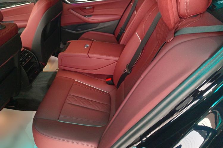 Used BMW 5 Series 2022 Second Facelift 525Li M Sport Package
