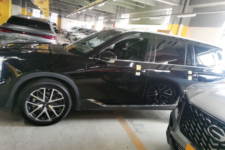 Used GAC Trumpchi GS8 2022 Flagship Series 2.0 TGDI Two-Wheel-Drive Prestige Edition (6-seater)