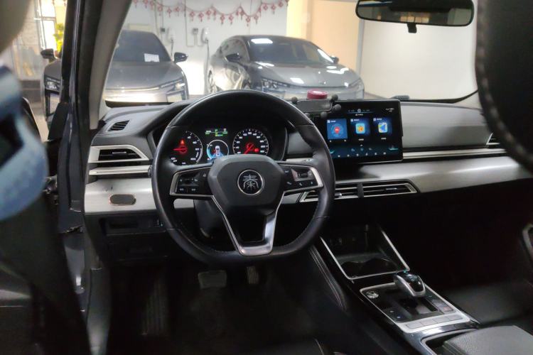 Used BYD Qin New Energy 2019 High-Range Deluxe Model
