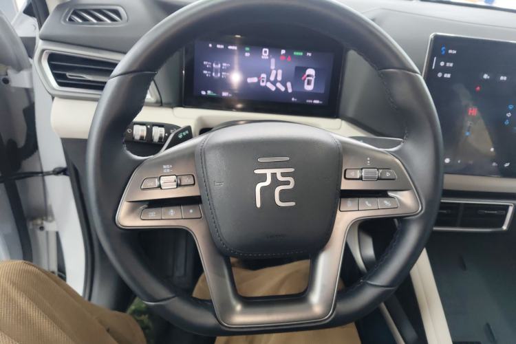 Used BYD Yuan UP 2025 Intelligent Driving Version 401 km Leading Edition