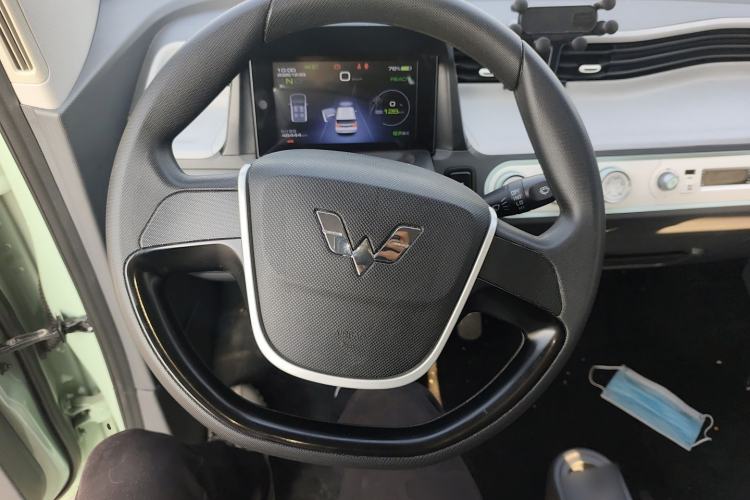 Used Wuling Hongguang MINIEV 2022 Macaron Premium Model – Lithium Iron Phosphate
