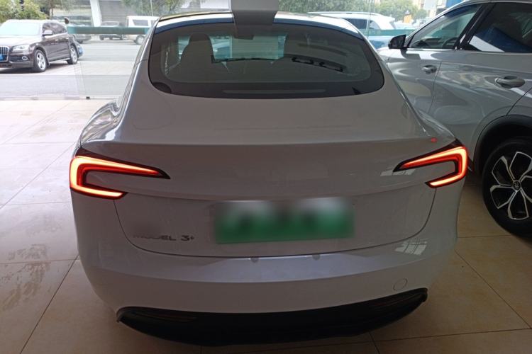 Used Tesla Model 3 2023 Long-Range All-Wheel-Drive Version
