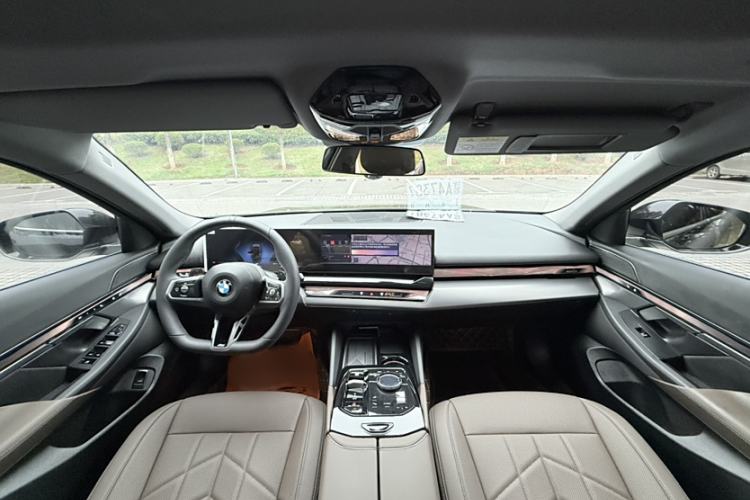 Used BMW 5 Series 2025 525Li M Sport Package
