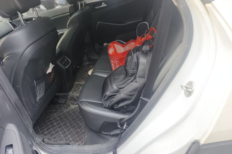 Used Hyundai Tucson 2015 1.6T Dual-Clutch Two-Wheel-Drive Leading Model