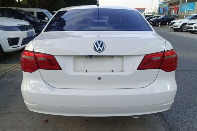 Used Volkswagen Jetta 2015 Value Edition 1.6L Automatic Fashion Version
