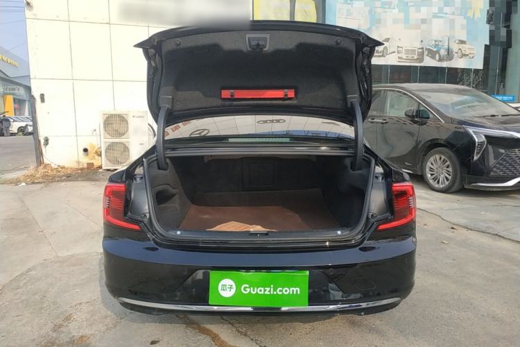 Used Volvo S90 2024 B5 Zhiyi Luxury Edition
