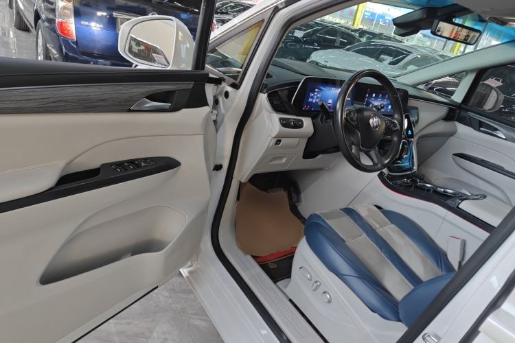 Used Buick GL8 2023 ES Lu Zun Deluxe and Yue Edition
