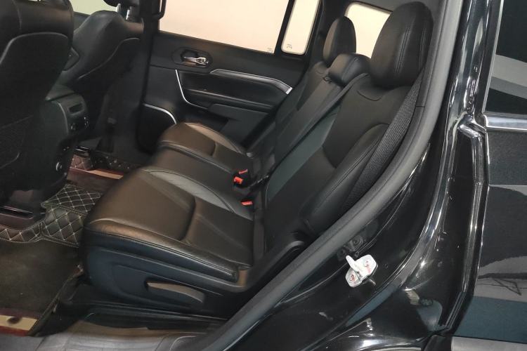 Used  Grand Commander 2018 2.0T Two-Wheel Drive Enjoy Edition China V