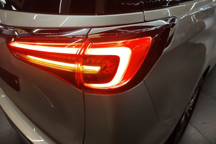 Used Buick GL8 2022 ES Landtrek 653T Comfort Edition
