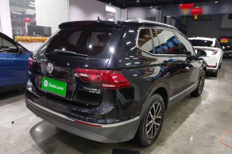 Used Volkswagen Tiguan L 2018 Revised Version 330TSI Automatic Two-Wheel Drive Comfort Edition