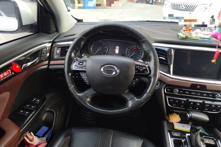 Used GAC Trumpchi GS8 2017 320T Two-Wheel Drive Luxury Smart Connectivity Version (7 Seats)
