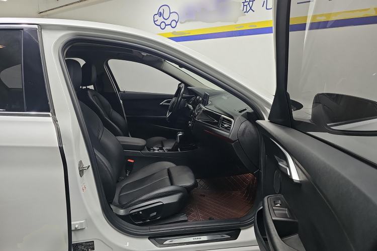 Used BMW 1 Series 2018 118i Design Package Edition
