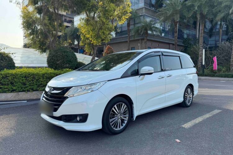 Used Honda Odyssey 2015 Revised Version 2.4L Supreme Edition