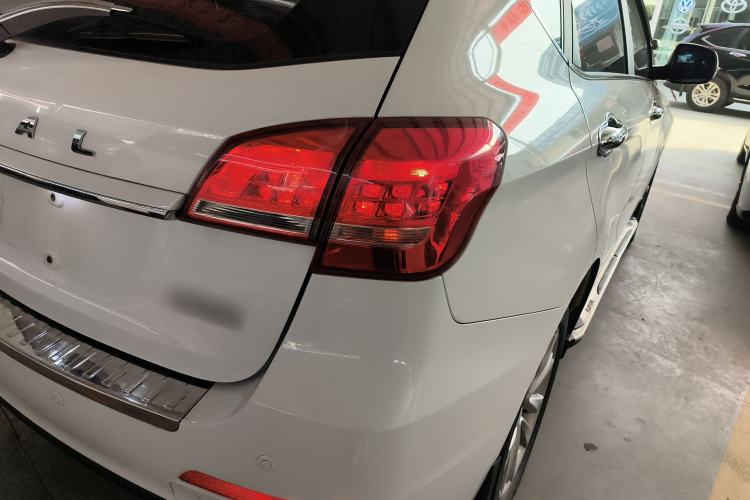 Used Haval H2 2015 1.5T Automatic Two-Wheel Drive Prestige Edition
