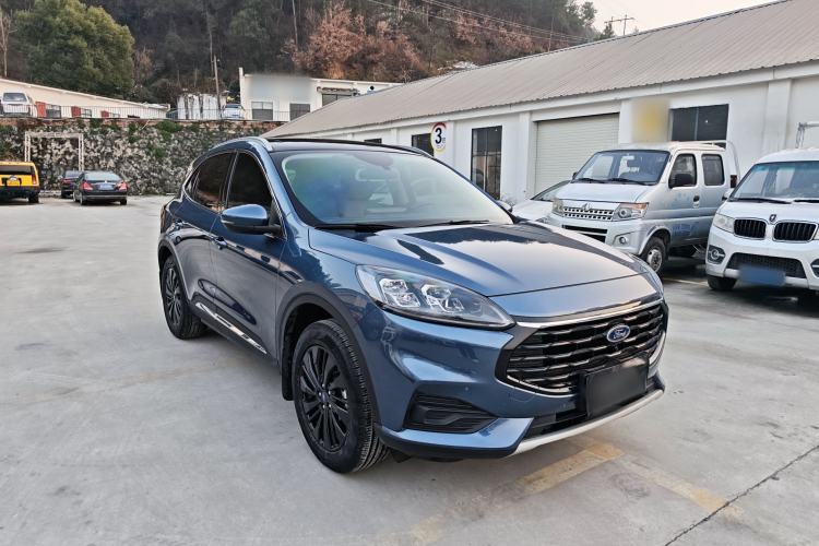 Used Ford Escape 2024 EcoBoost 245 Two-Wheel-Drive Titanium Edition
