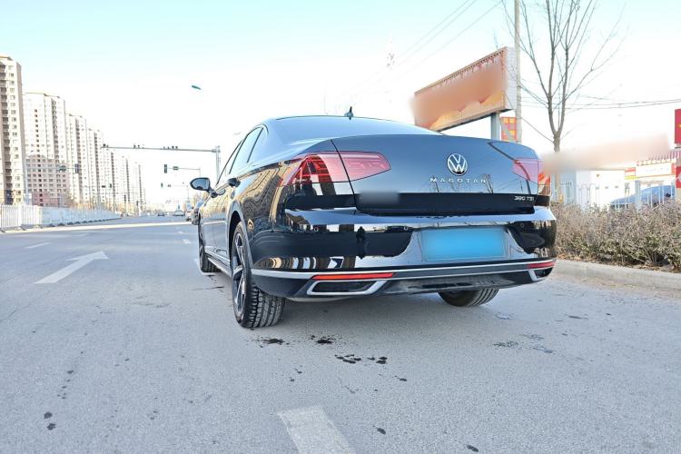 Used Volkswagen Magotan 2025 Revised Version 2 Zhongxiang Edition 330TSI DSG Luxury Trim
