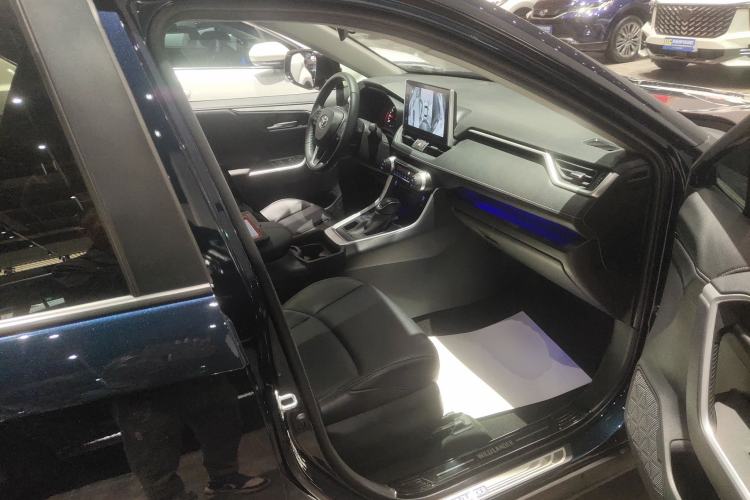 Used Toyota Wildlander 2022 2.0L CVT Four-Wheel Drive Luxury Edition
