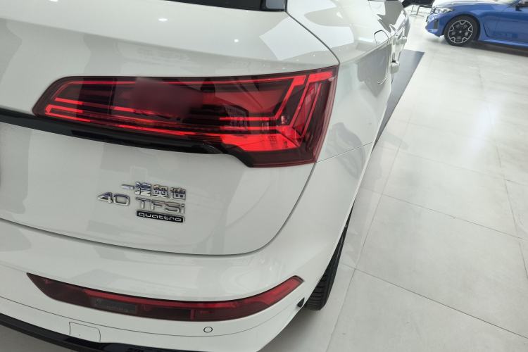 Used Audi Q5L 2022 40T Fashionable and Dynamic Model
