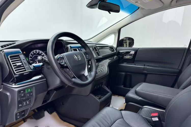 Used Honda Elysion 2019 2.0L Hybrid Luxury Edition
