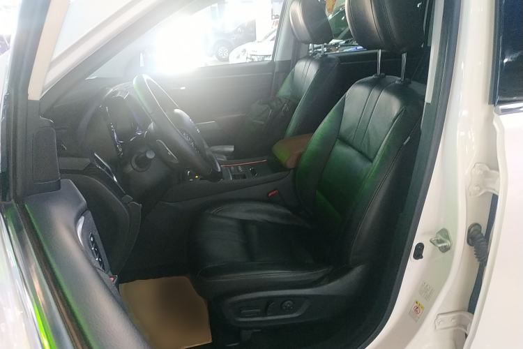 Used GAC Trumpchi GS7 2017 320T Two-Wheel-Drive Luxury Smart Connectivity Model
