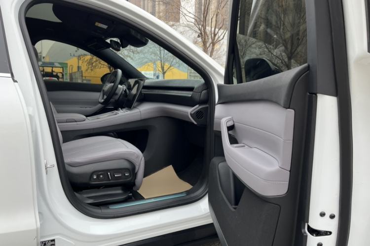 Used Nio EC6 2023 75 kWh