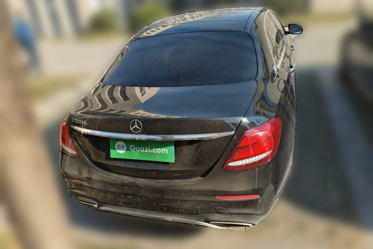 Used Mercedes-Benz E-Class 2019 E 300 L Sporty and Stylish Model