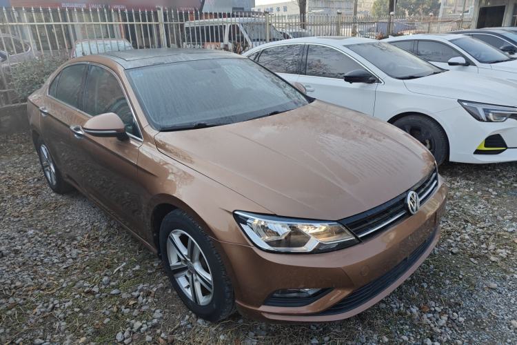 Used Volkswagen Lamando 2015 230TSI Manual Trend Edition
