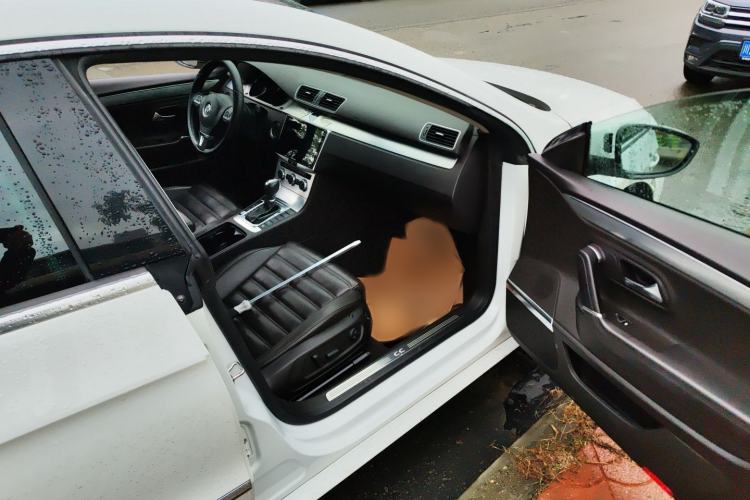 Used Volkswagen FAW-Volkswagen CC 2013 2.0 TSI Ultimate Model
