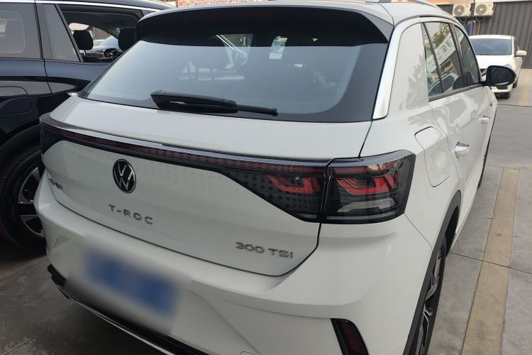 Used Volkswagen T-ROC 2023 300TSI DSG Two-Wheel-Drive Chen Guang Edition
