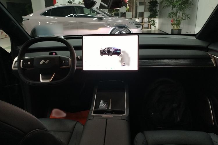 Used ONVO L60 2024 60 kWh Rear-Drive Version
