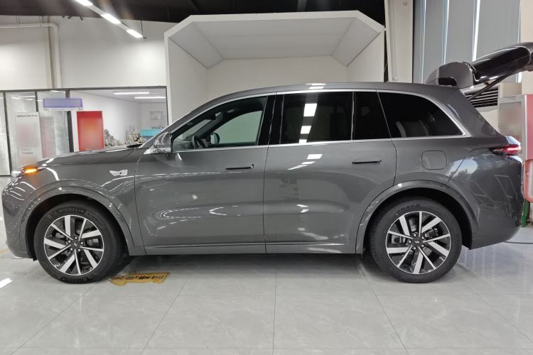 Used Li Auto L8 2023 Pro Model
