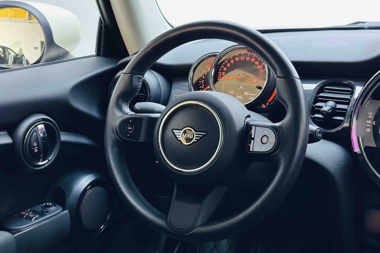 Used  MINI 2022 1.5T ONE
