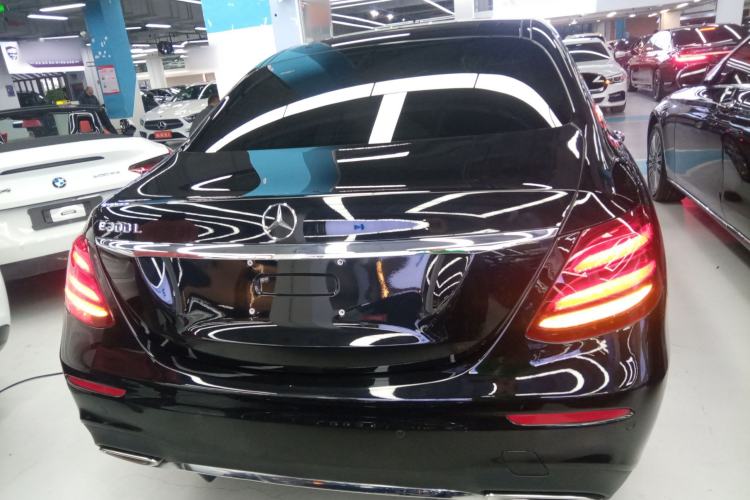 Used Mercedes-Benz E-Class 2020 Restyled E 300 L Sporty and Stylish Edition
