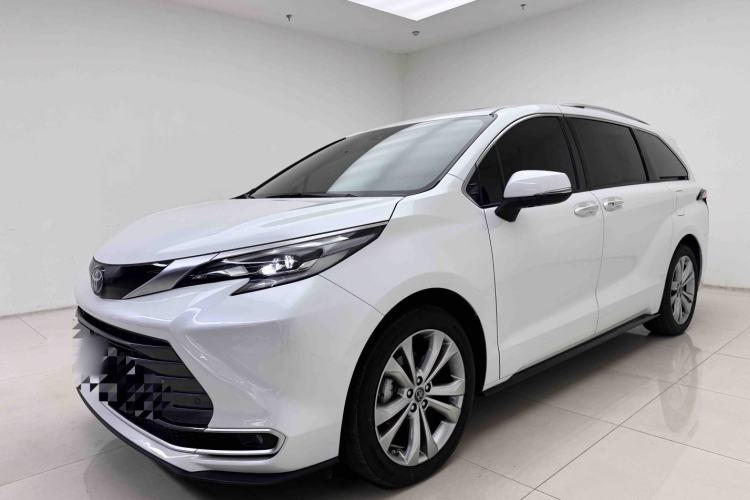 Used Toyota Sienna 2023 2.5L Hybrid Deluxe Edition
